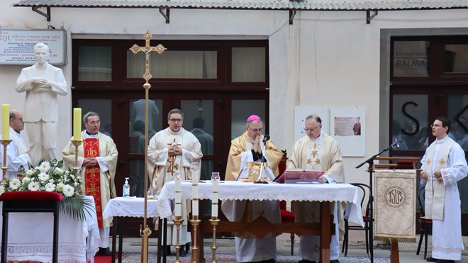 Biskup Radoš predvodio misu povodom blagdana bl. Ivana Merza pri Bazilici Srca Isusova